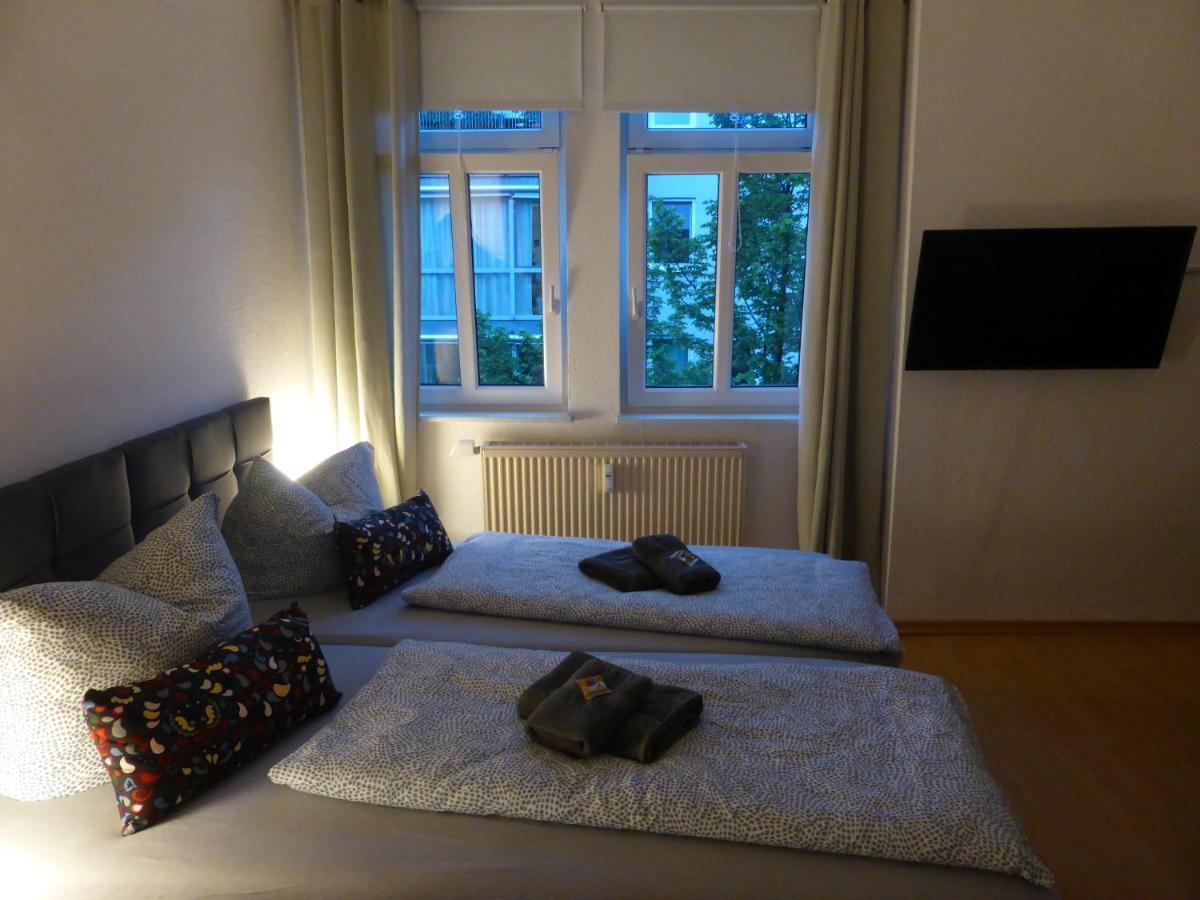 Apartment Napoleon, Naehe Zentrum, 2 Schlafzimmer, Grosser Balkon, Free Wifi ,Parken 예나 외부 사진