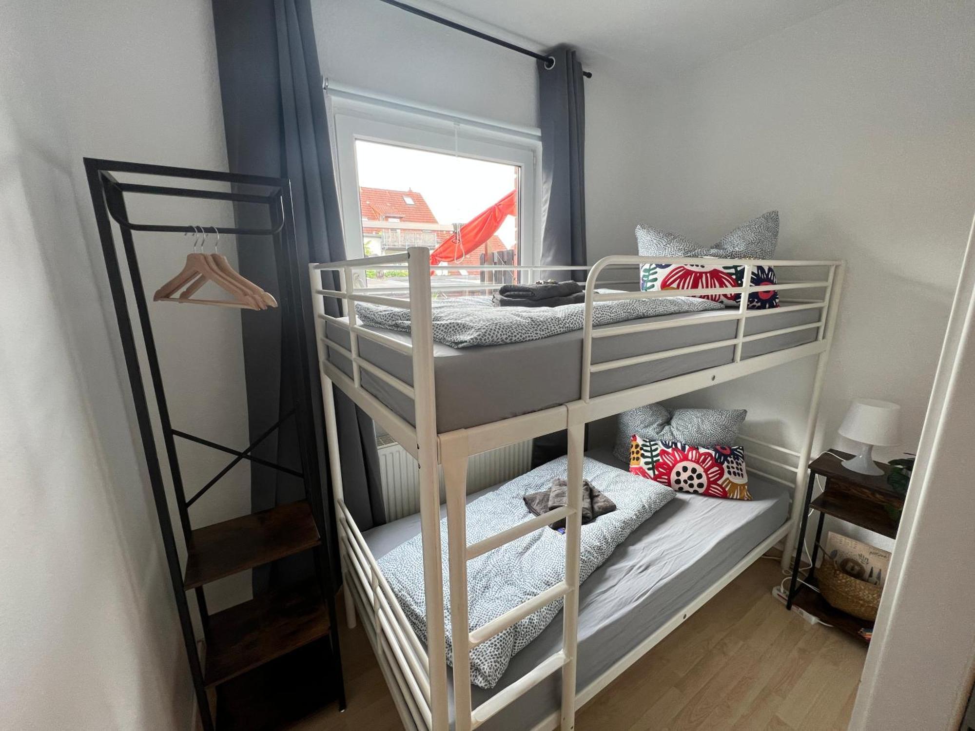 Apartment Napoleon, Naehe Zentrum, 2 Schlafzimmer, Grosser Balkon, Free Wifi ,Parken 예나 외부 사진