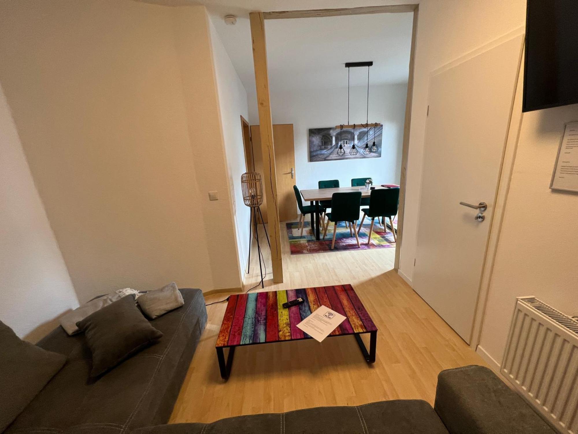 Apartment Napoleon, Naehe Zentrum, 2 Schlafzimmer, Grosser Balkon, Free Wifi ,Parken 예나 외부 사진