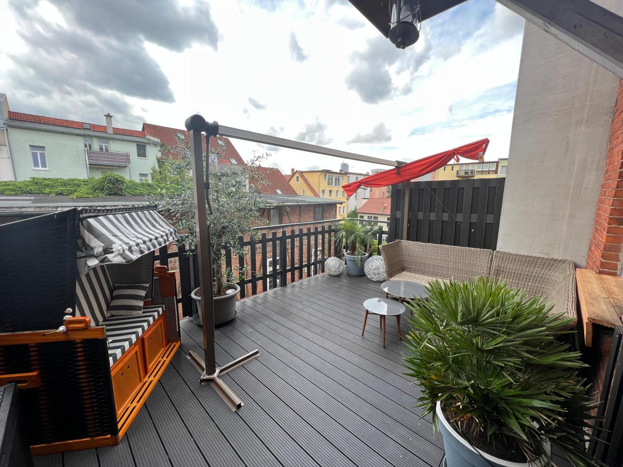 Apartment Napoleon, Naehe Zentrum, 2 Schlafzimmer, Grosser Balkon, Free Wifi ,Parken 예나 외부 사진
