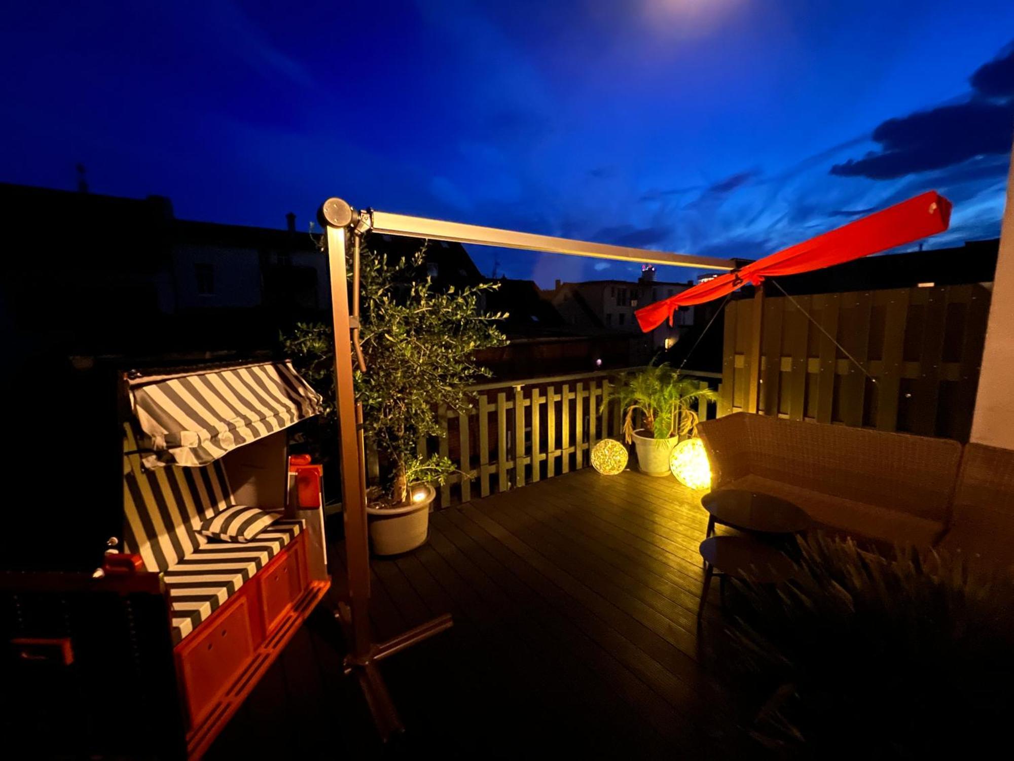 Apartment Napoleon, Naehe Zentrum, 2 Schlafzimmer, Grosser Balkon, Free Wifi ,Parken 예나 외부 사진